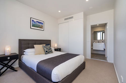 Photo 3 - Beau Monde Apartments Newcastle - The Herald