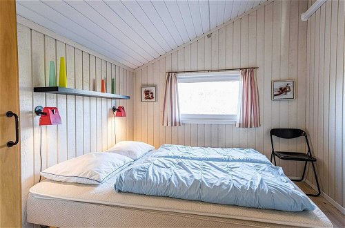 Photo 4 - 8 Person Holiday Home in Hvide Sande