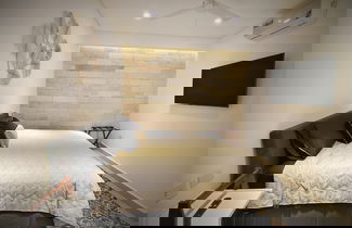 Photo 4 - 1st Luxury Warehouse