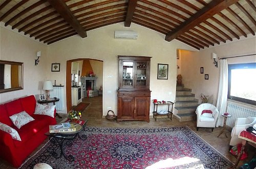 Photo 2 - Red House/casa Rossa - Near Civita Di Bagnoregio