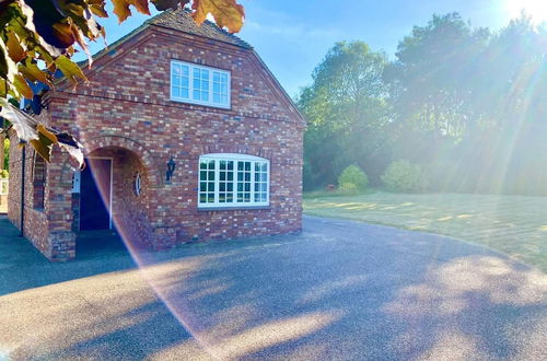 Foto 73 - Idyllic Country Retreat With Wow Views & Lush Pool