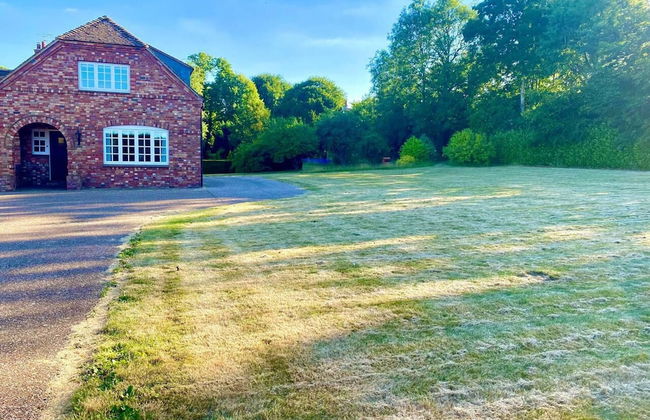 Idyllic Country Retreat With Wow Views & Lush Pool - Foto 70