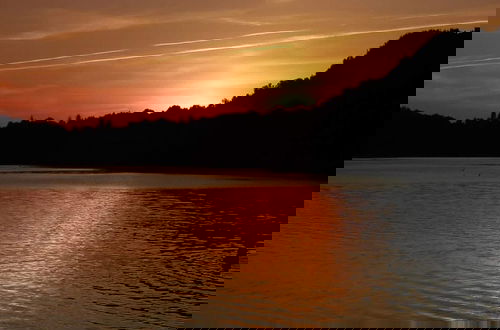 Photo 35 - Tranquil Lakeside Retreat in Ry-by Traum