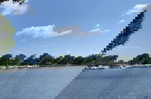 Photo 32 - Tranquil Lakeside Retreat in Ry-by Traum