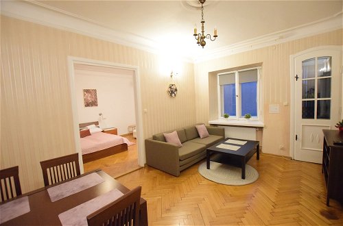 Photo 1 - Elegant Apartment Universitas