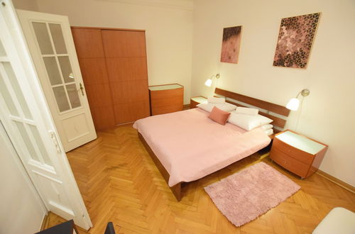 Photo 5 - Elegant Apartment Universitas