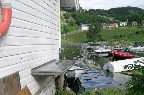 Foto 14 - 4 Person Holiday Home in Fister