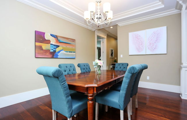 Grand 4 Bedroom Vacation House near Vancouver Downtown - Foto 15