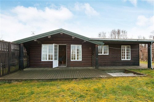 Foto 16 - 6 Person Holiday Home in Grenaa