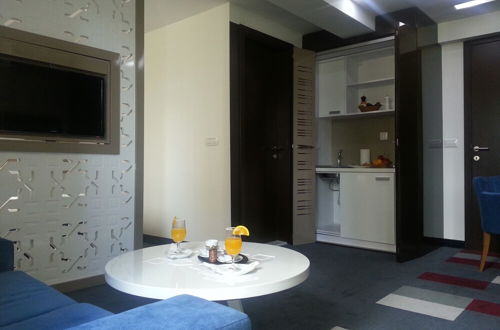 Foto 2 - Serviced Apartment- Free Parking - Breakfast bar