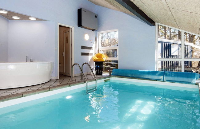 12 Person Holiday Home in Glesborg - Foto 15