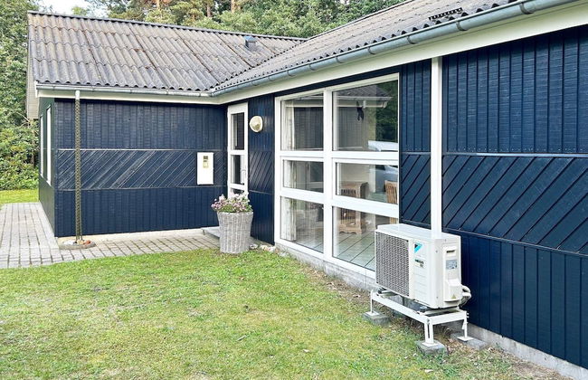 12 Person Holiday Home in Glesborg - Foto 32