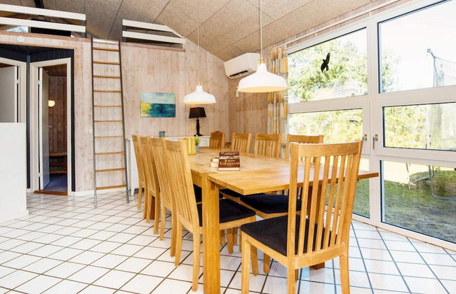12 Person Holiday Home in Glesborg - Foto 24