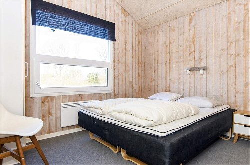 Photo 5 - 12 Person Holiday Home in Glesborg