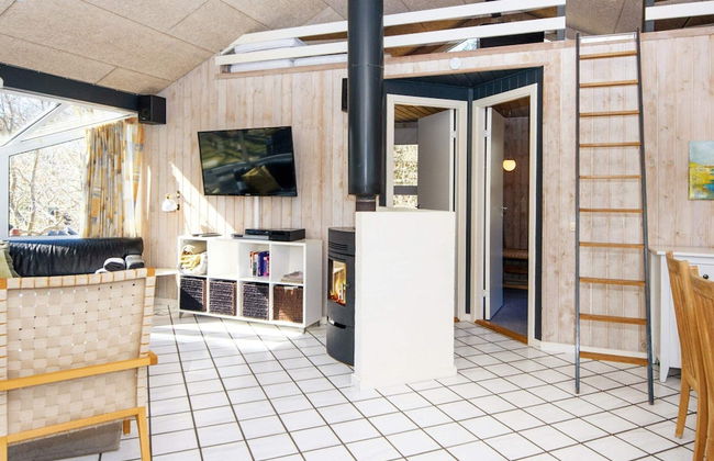 12 Person Holiday Home in Glesborg - Foto 29
