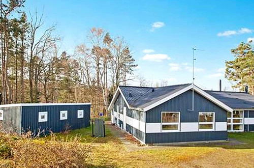 Foto 1 - 12 Person Holiday Home in Glesborg