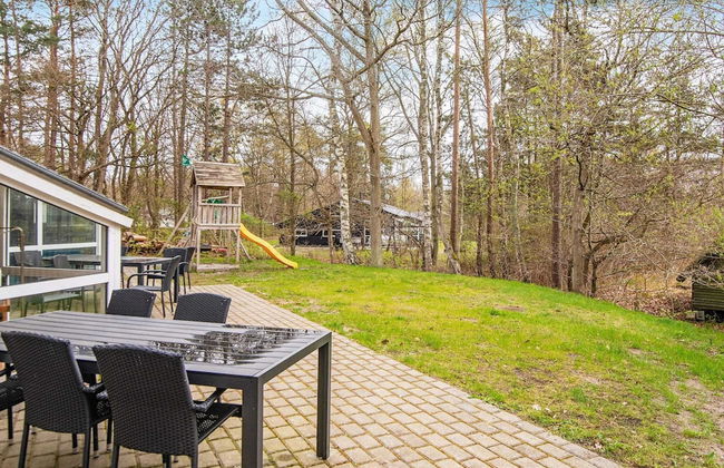 12 Person Holiday Home in Glesborg - Photo 47