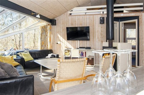 Photo 11 - 12 Person Holiday Home in Glesborg