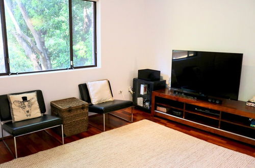 Photo 2 - Spacious 3 Bedroom Apartment 20 Min To The CBD