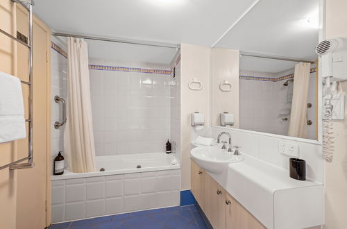 Photo 9 - Asiatic Suite at Nautilus Mooloolaba