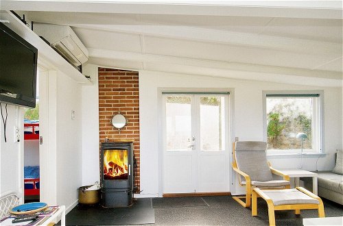 Photo 10 - 6 Person Holiday Home in Gilleleje