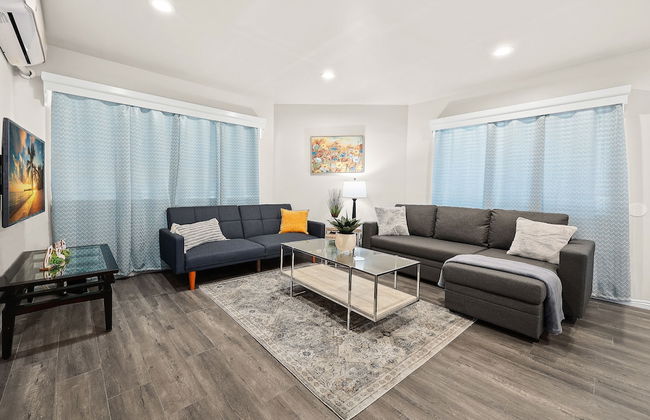 Stylish & Charming 15min to Downtown LA - Photo 16