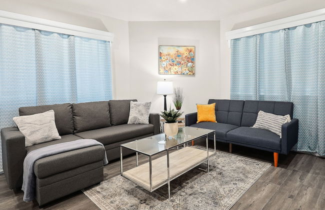 Stylish & Charming 15min to Downtown LA - Photo 1