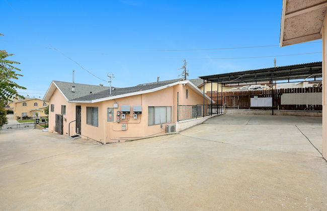 Stylish & Charming 15min to Downtown LA - Photo 39