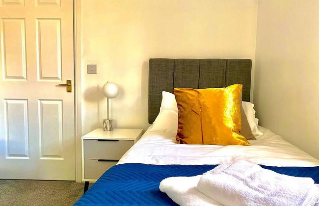 Immaculate 3-bedroom House in Milton Keynes - Photo 12