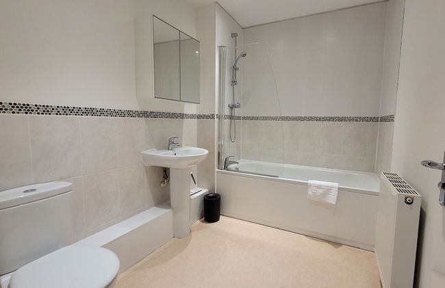 House of 4 Chimneys by Your Lettings UK - Foto 25