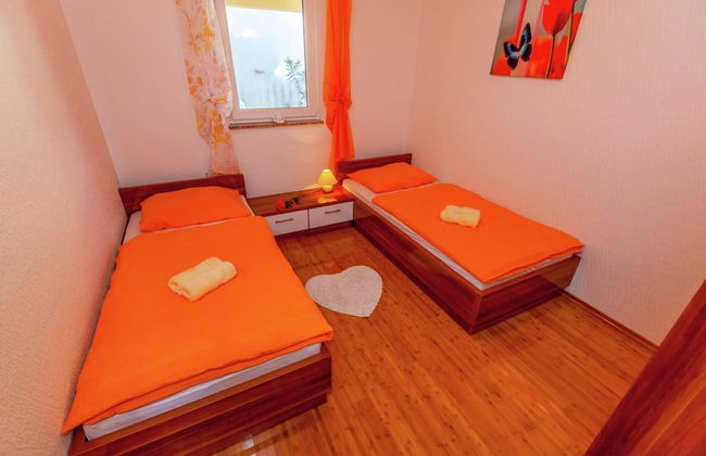 Serene Apartment in Dramalj with Hot Tub - Foto 6