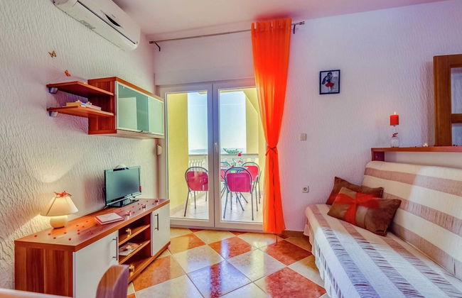 Serene Apartment in Dramalj with Hot Tub - Foto 9