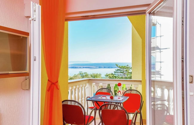 Serene Apartment in Dramalj with Hot Tub - Foto 10
