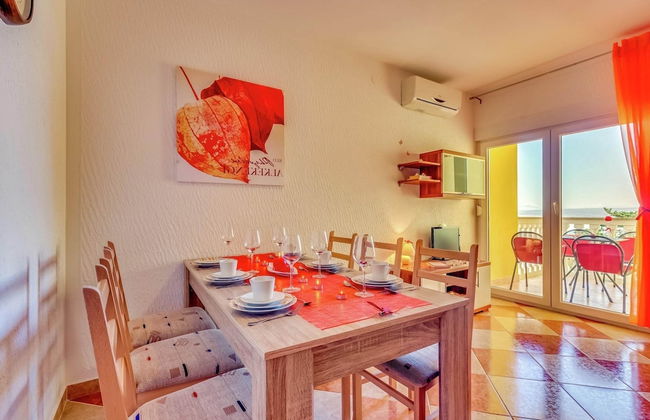 Serene Apartment in Dramalj with Hot Tub - Foto 26
