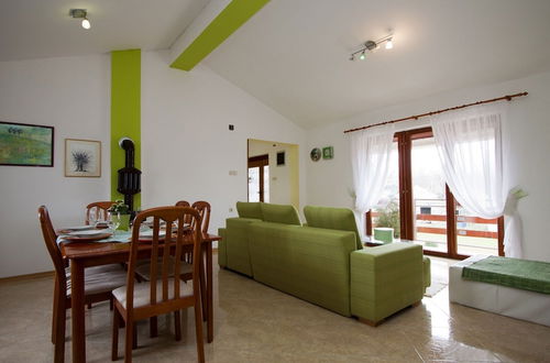 Photo 19 - Luxurious Apartment in Sajini Croatia