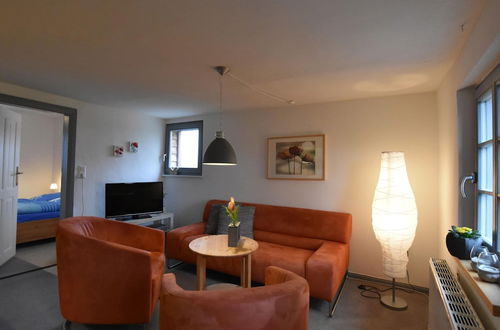 Photo 5 - Stylish Apartment With Garden in Klutz