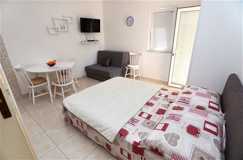 Foto 4 - Remarkable 2-bed Apartment in Okrug Gornji
