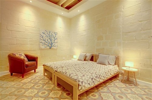Foto 5 - Central 2BR Apartment in Valletta