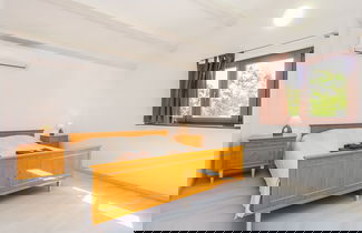 Photo 3 - Boutique Villa With Pool in Peresiji