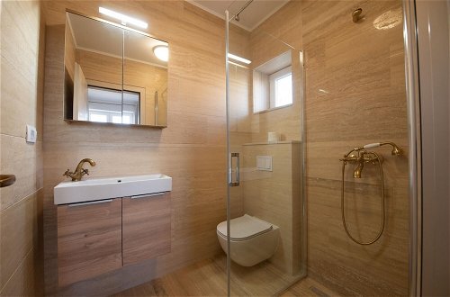 Foto 36 - Villa Zizi in Vrsi With 4 Bedrooms and 3 Bathrooms