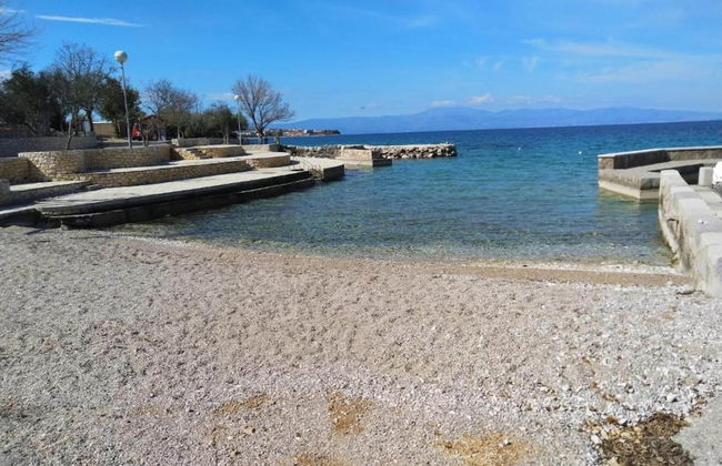 Cozy Apartment in Malinska near Sea - Foto 36