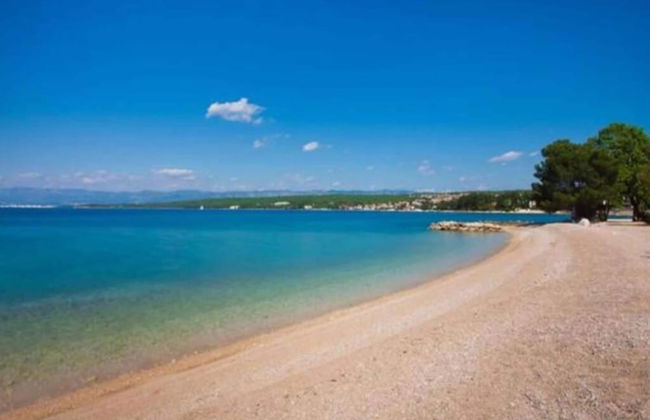 Cozy Apartment in Malinska near Sea - Foto 24
