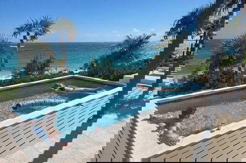 Photo 9 - Seven Palms Serenity: Beachfront Oasis