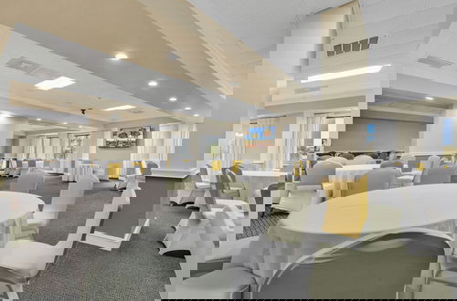 Foto 36 - Bluewater Resort 306