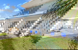 Photo 1 - Takapuna 2 Br House Near Beach W/ Parking