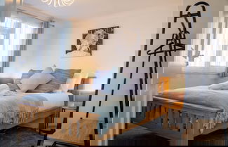 Photo 2 - Host Stay Trinity Road