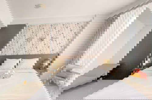 Foto 6 - Tranquil Studio Room At Dago Suites Apartment