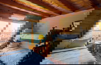 Foto 3 - Mountain House & Cottage at Seminary Hill by Avantstay