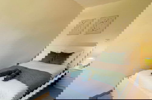 Photo 2 - 2br&2ba-balcony-freeparking-fastwifi-kingbed
