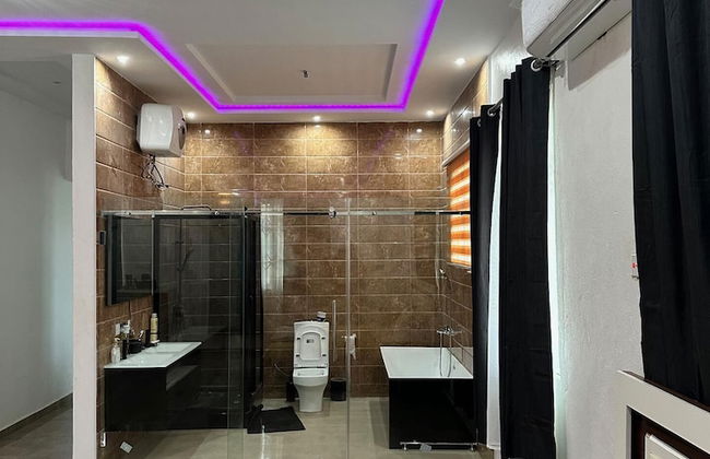 Nanani Luxury Villa - Kumasi - Photo 22